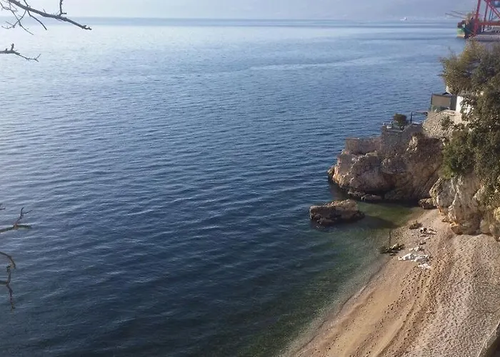 Apartman Jasmina 2 *